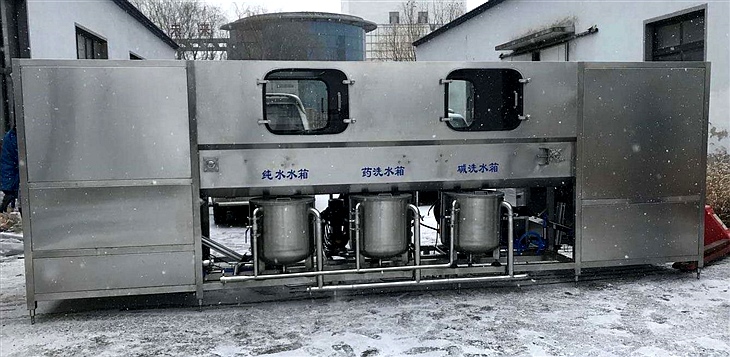 小型饮用水处理设备 全套桶装水生产设备 鑫富涞 制矿泉水的设备 小型饮用水处理设备 全套桶装水生产设备 鑫富涞 制矿泉水的设备